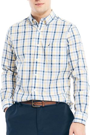 Men's Wrinkle Resistant Long Sleeve Button Front Shirt